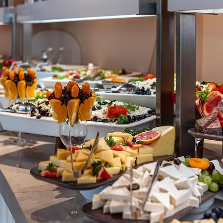 Zenith 4* 阳光海滩