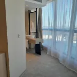 Zenith 4*