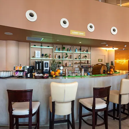 Hotel Zenith 4*